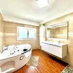 La Nimoise, Maison Familiale Avec Jardin 4*