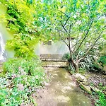 Casa de hóspedes La Nimoise, Maison Familiale Avec Jardin