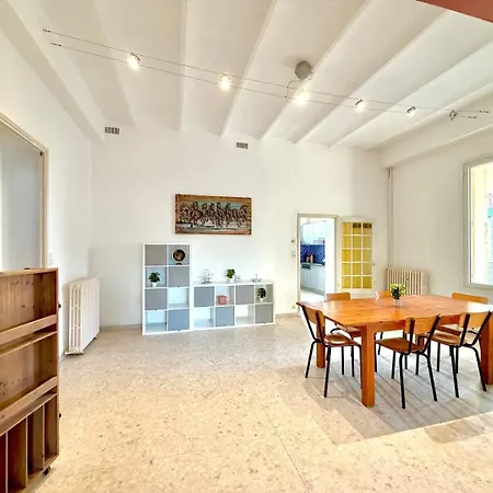 La Nimoise, Maison Familiale Avec Jardin بيت ضيافة