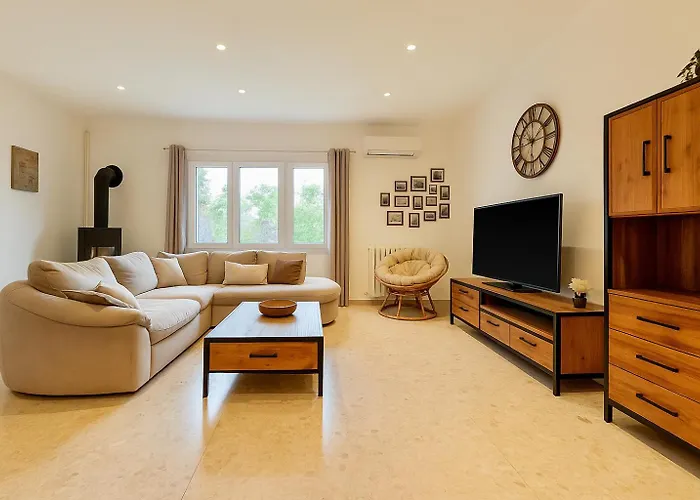 La Nimoise, Maison Familiale Avec Jardin 4* Nimes