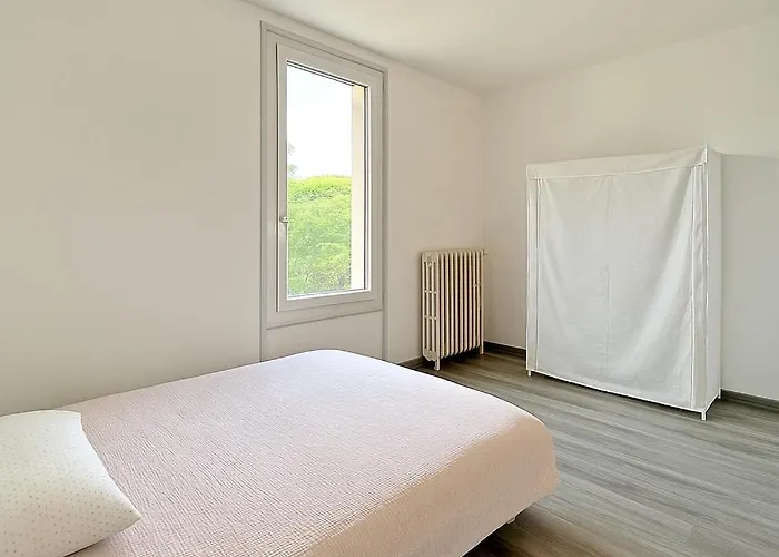 La Nimoise, Maison Familiale Avec Jardin Nimes