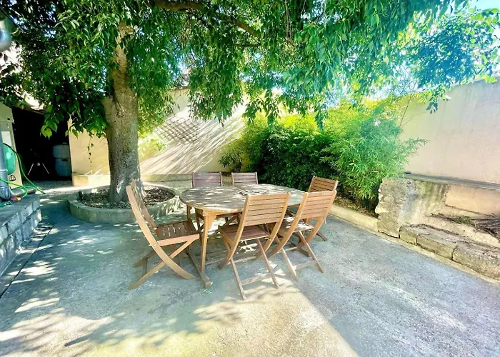 La Nimoise, Maison Familiale Avec Jardin Nîmes